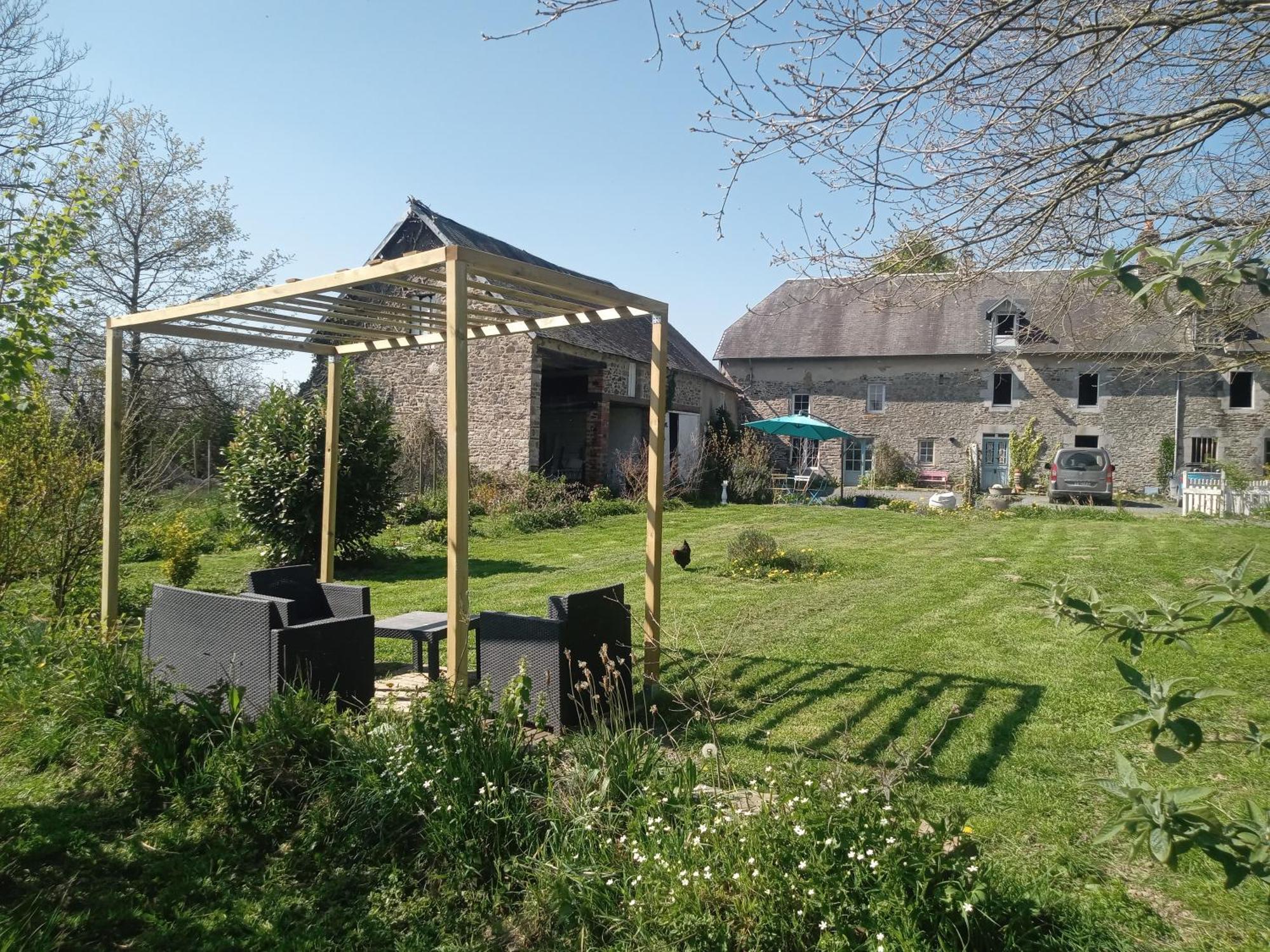 La Bicyclette Bleue Bed & Breakfast Montpinchon Dış mekan fotoğraf